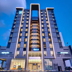 4* Отель The S Al Barsha