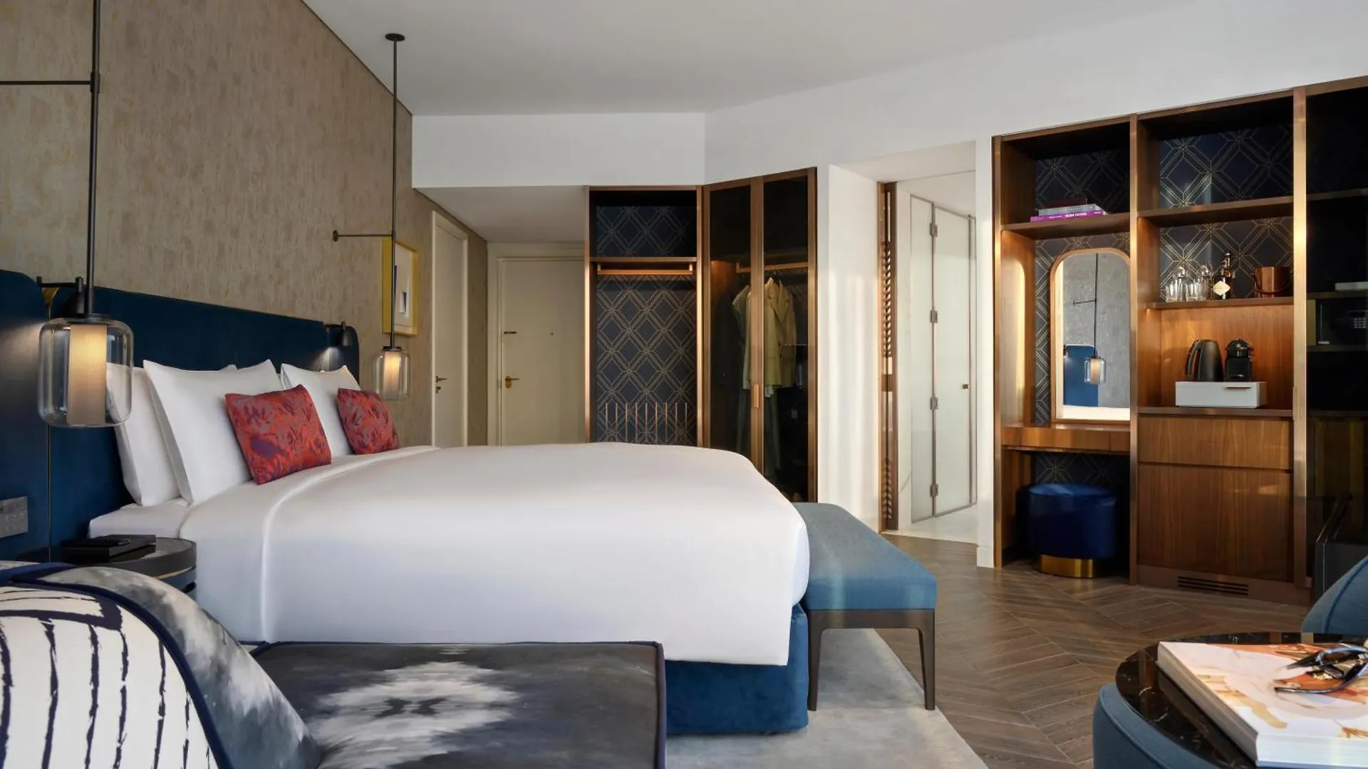 So Uptown Dubai Hotel 5*,